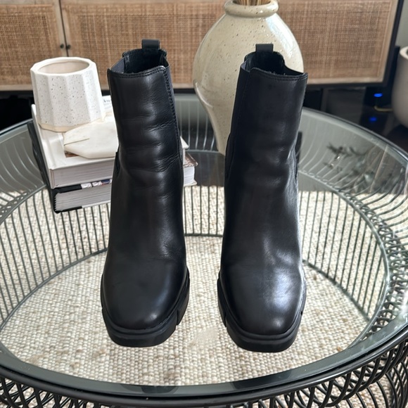 Steve Madden Revised Heeled Boot, Size 9 - Picture 6 of 8